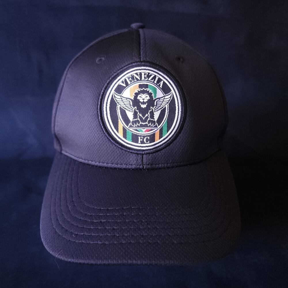 Venezia FC Classic Design Black Hat Team Cap Soccer Football Club C-Flex